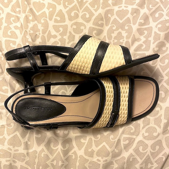 Trotters Shoes - Trotters Sandals with 1” Heel. Worn Once. Great Shape
